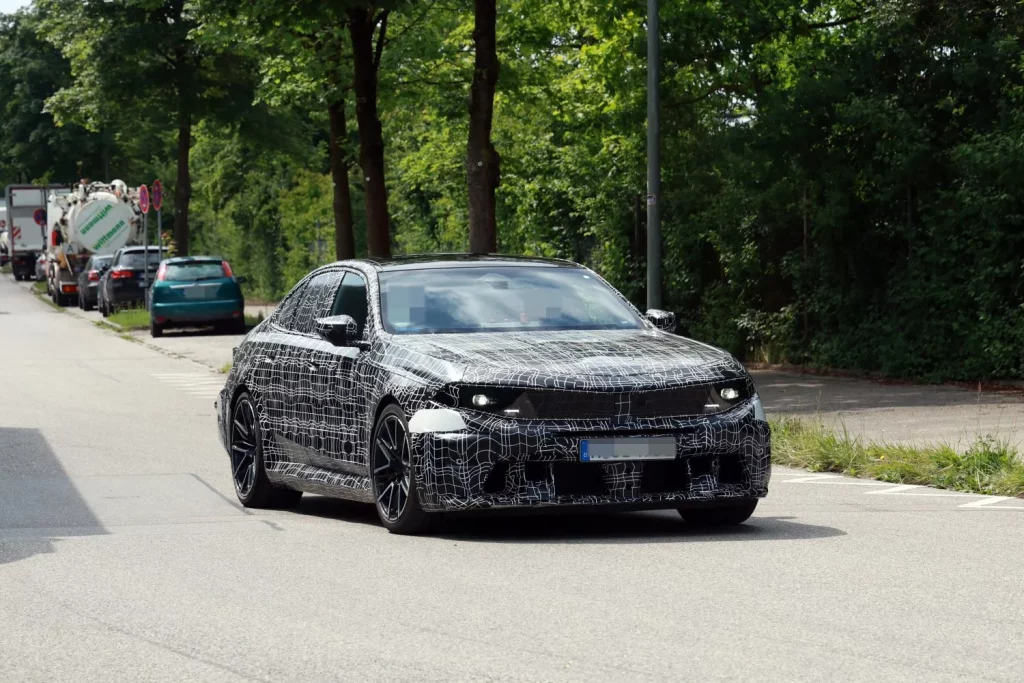 El BMW M5 se prepara para recibir su primer restyling 5 Motor16 BMW M5 3 Motor16