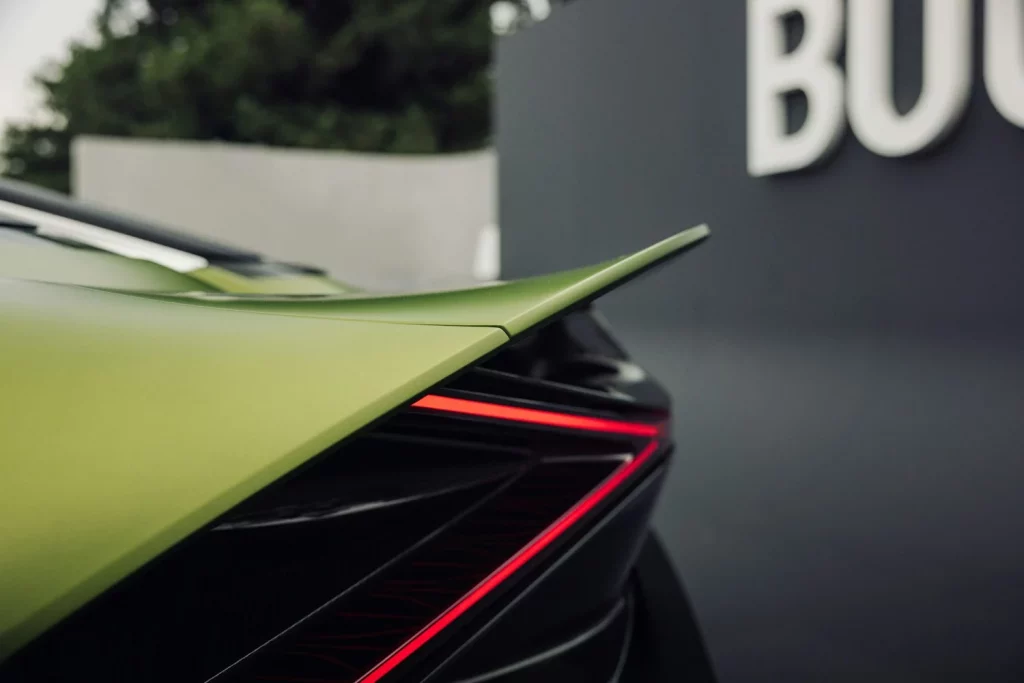Brouillard, ¿quién dijo que Bugatti no podía ser más exclusivo? 21 Motor16 BUGATTI BROUILLARD SOLITAIRE 18 Motor16