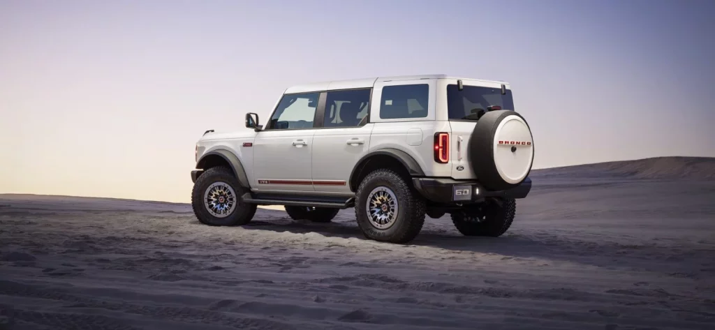 El Ford Bronco que hará las delicias de los apasionados a este todoterreno 6 Motor16 Bronco 60th Anniversary Package 02 361 Motor16