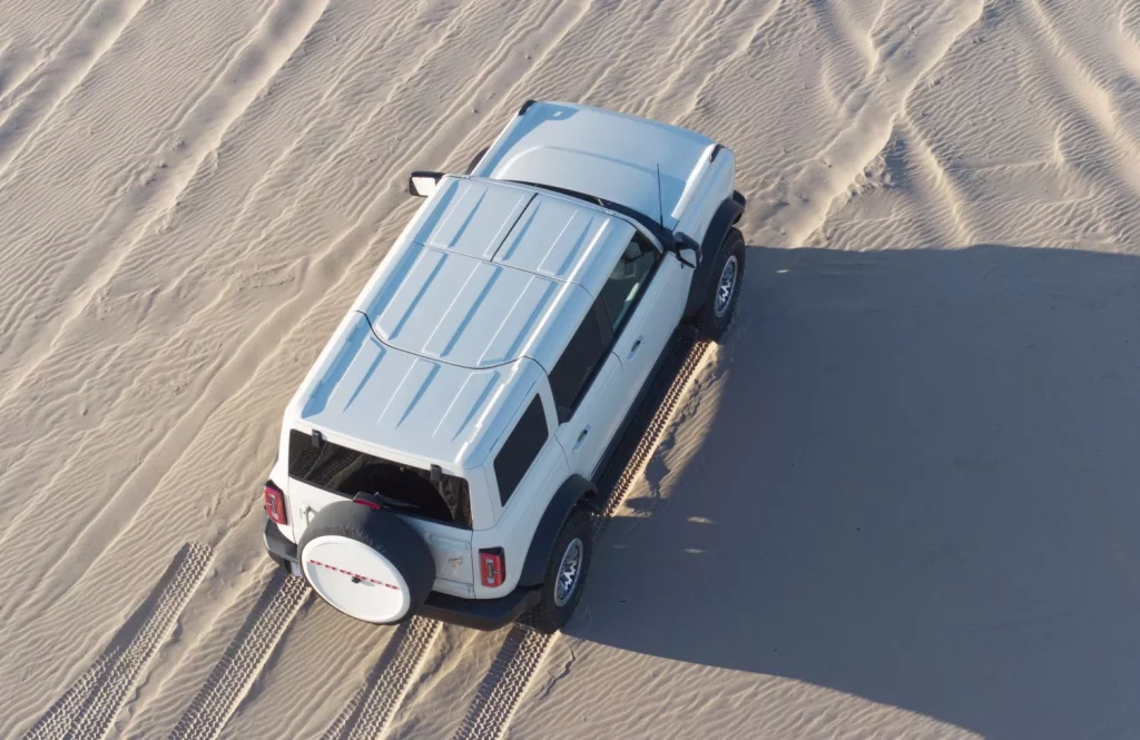 El Ford Bronco que hará las delicias de los apasionados a este todoterreno 11 Motor16 Bronco 60th Anniversary Package 18 376 Motor16