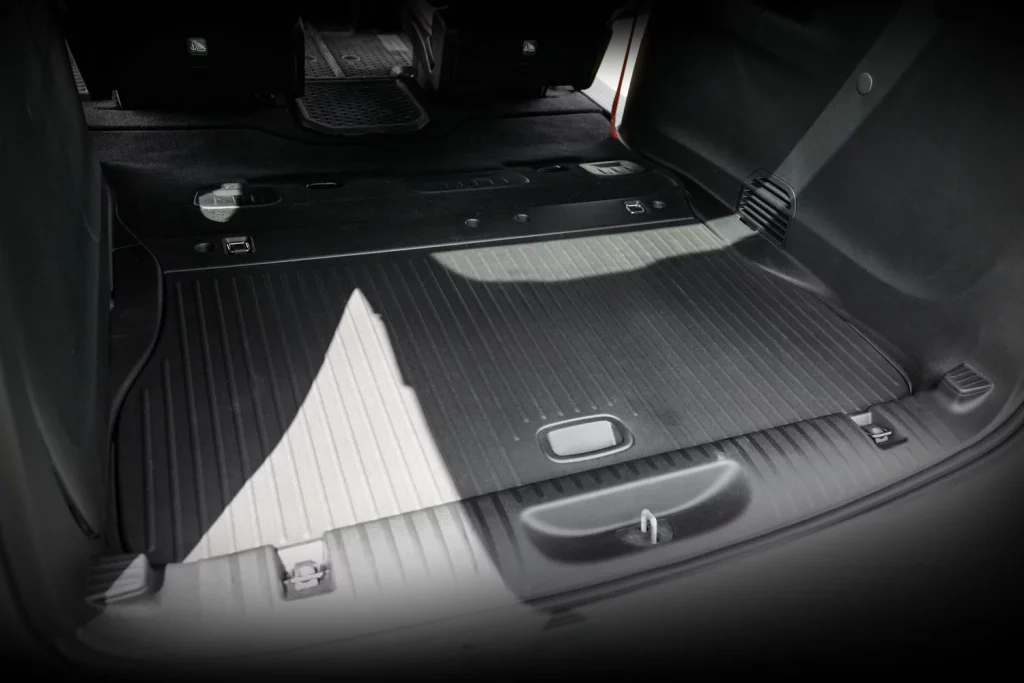 Chrysler Pacifica Grizzly Peak Concept 13 Motor16