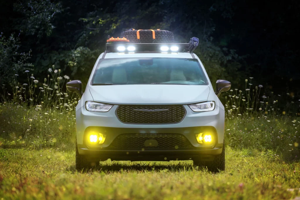 Chrysler Pacifica Grizzly Peak Concept 2 Motor16