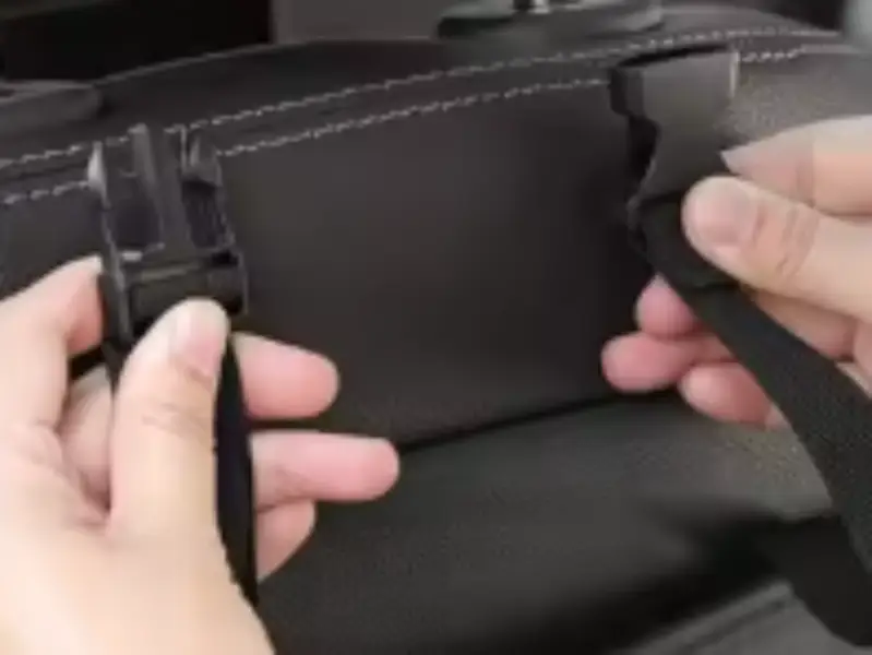 Di adiós al caos en los asientos traseros con Aliexpress por menos de 40 euritos 2 Motor16 Colocación en el asiento trasero