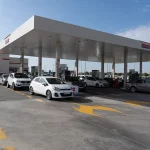 Si crees alguna de estas cosas para ahorrar combustible, estás equivocado