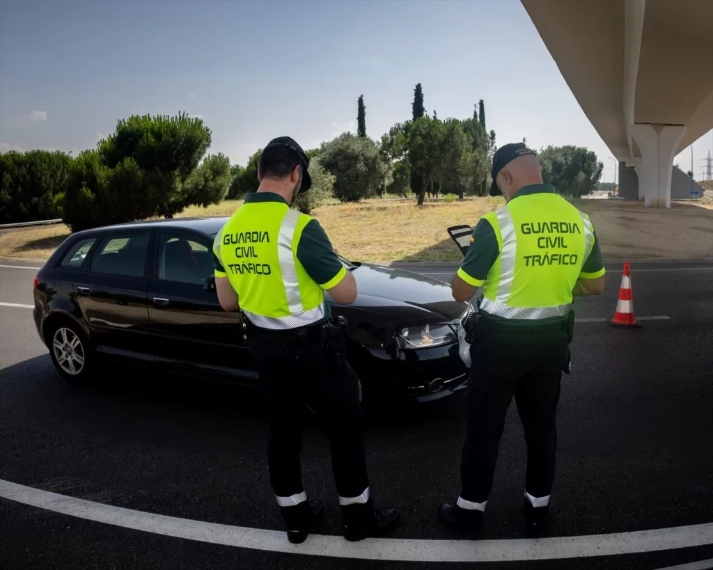 La DGT detecta un aumento de conductores que no respetan los límites de velocidad 3 Motor16 EuropaPress 6073498 control trafico guardia civil mostoles julio 2024 mostoles madrid espana Motor16