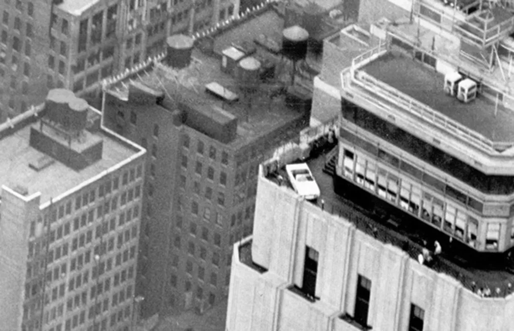 Ford Puma Gen-E: el SUV eléctrico que desafía lo imposible al subir hasta lo más alto de un edificio en Francia 3 Motor16 FORD MUSTANG 1965 Motor16