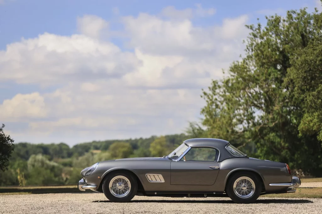 250 GT California Spider Competizione, la joya de Ferrari que bate todos los récords 6 Motor16 Ferrari 250 GT SWB CA Spider 1961 2 Motor16