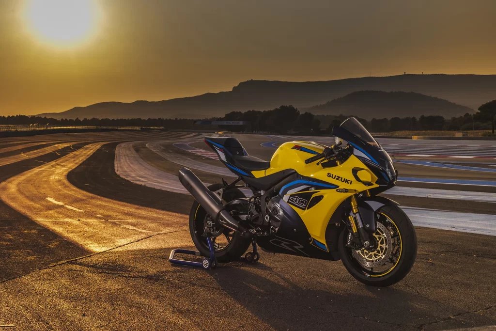 40 años de la Suzuki GSX-R, con GSX-R1000R como referencia entre las deportivas 16 Motor16 GSX R1000 1855 Motor16