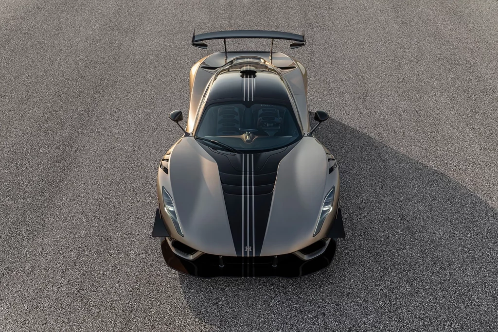 Hennessey Venom F5 Revolution LF: no te creerás la potencia que tiene... 3 Motor16 Hennessey VenomF5 LF Manual.01 11 Motor16