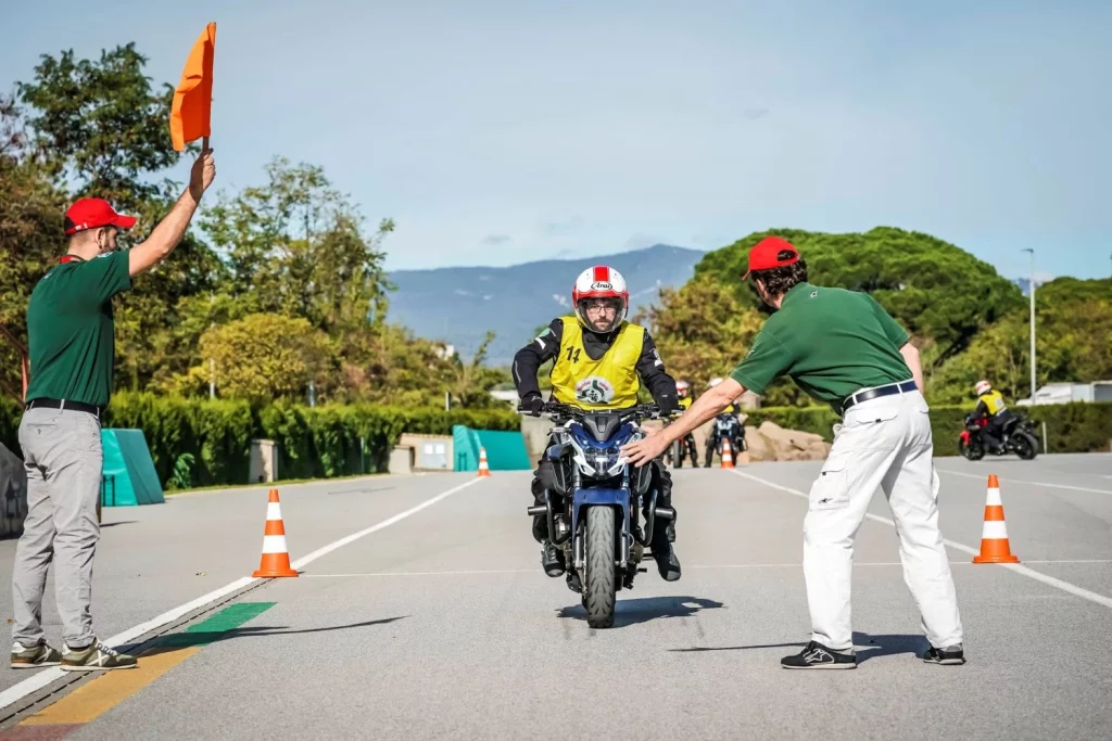 Honda Instituto de Seguridad HIS 8 Motor16