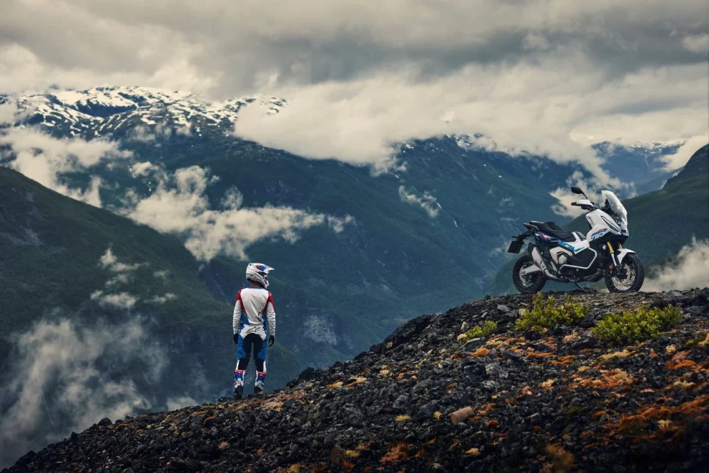 Honda X-ADV 2026: La moto para todo se renueva 21 Motor16 Honda X ADV 2026 20 Motor16