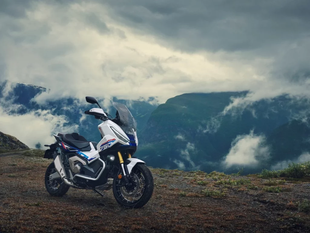 Honda X-ADV 2026: La moto para todo se renueva 24 Motor16 Honda X ADV 2026 23 Motor16
