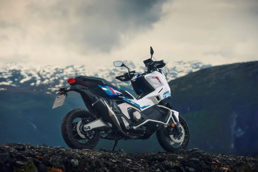 Honda X-ADV 2026: La moto para todo se renueva 26 Motor16 Honda X ADV 2026 25 Motor16