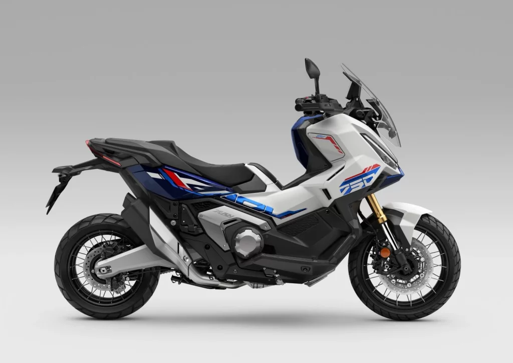 Honda X-ADV 2026: La moto para todo se renueva 1 Motor16 Honda X-ADV 2026 (39)