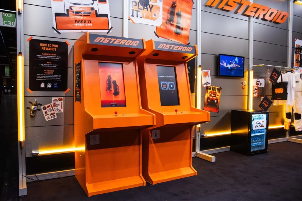 Hyundai se pasa al sector de los videojuegos arcade 2 Motor16 Hyundai Insteroid juego gamescom3 Motor16