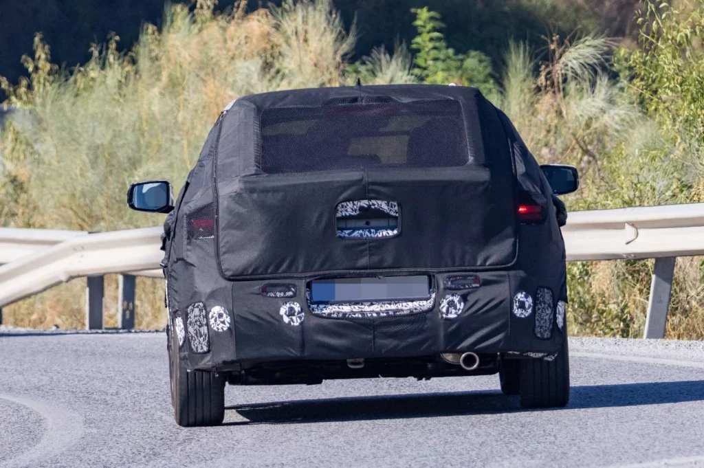 Fotos espía del Hyundai i20, el gran 'tapado' del segmento B 19 Motor16 Hyundai i20 2026 18 Motor16