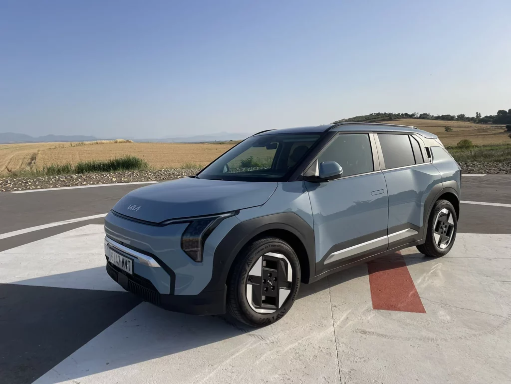 Kia EV3: el SUV eléctrico que puede ser el coche único de la casa 7 Motor16 KIA EV3 1 Motor16