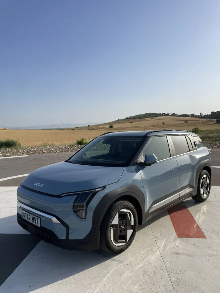 Kia EV3: el SUV eléctrico que puede ser el coche único de la casa 8 Motor16 KIA EV3 2 Motor16