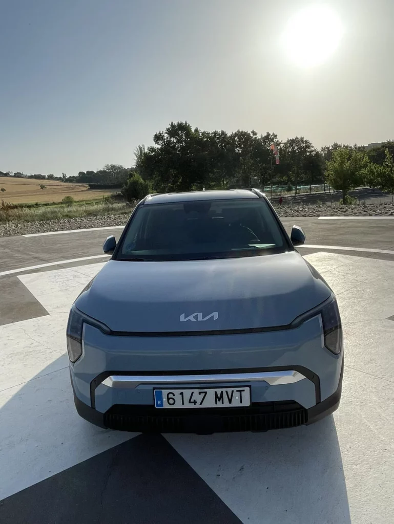 Kia EV3: el SUV eléctrico que puede ser el coche único de la casa 11 Motor16 KIA EV3 5 Motor16