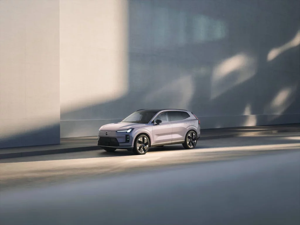 El nuevo Volvo XC70 híbrido enchufable cambia las reglas de la autonomía eléctrica 15 Motor16 NUEVO VOLVO XC70 11 Motor16
