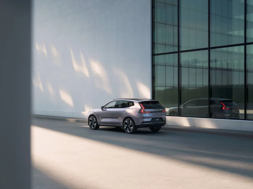 El nuevo Volvo XC70 híbrido enchufable cambia las reglas de la autonomía eléctrica 19 Motor16 NUEVO VOLVO XC70 15 Motor16