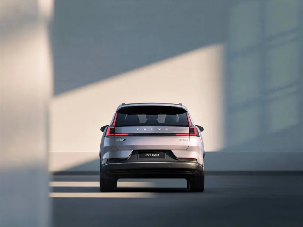 El nuevo Volvo XC70 híbrido enchufable cambia las reglas de la autonomía eléctrica 28 Motor16 NUEVO VOLVO XC70 24 Motor16