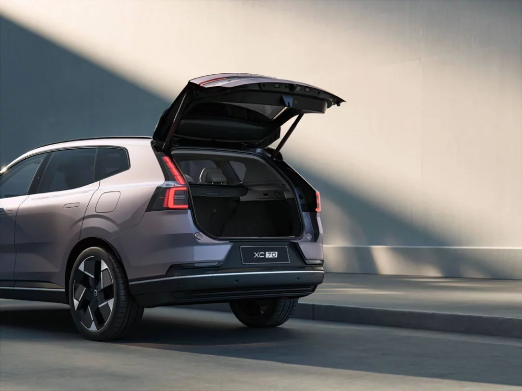 El nuevo Volvo XC70 híbrido enchufable cambia las reglas de la autonomía eléctrica 34 Motor16 NUEVO VOLVO XC70 30 Motor16