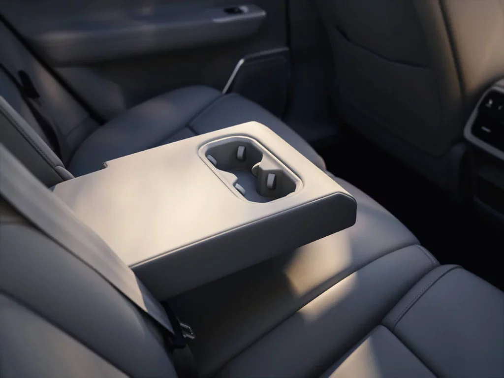 El nuevo Volvo XC70 híbrido enchufable cambia las reglas de la autonomía eléctrica 40 Motor16 NUEVO VOLVO XC70 36 Motor16