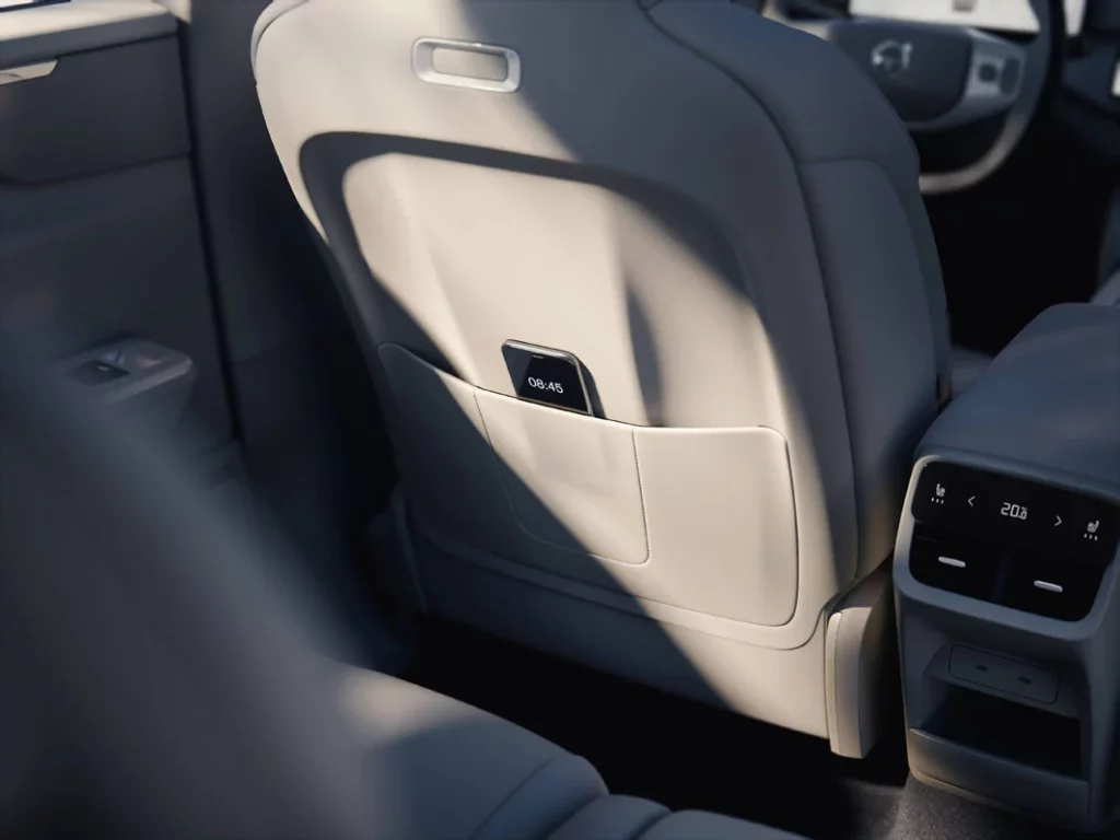 El nuevo Volvo XC70 híbrido enchufable cambia las reglas de la autonomía eléctrica 45 Motor16 NUEVO VOLVO XC70 41 Motor16