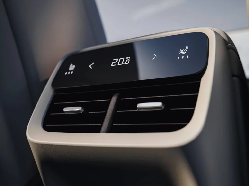 El nuevo Volvo XC70 híbrido enchufable cambia las reglas de la autonomía eléctrica 59 Motor16 NUEVO VOLVO XC70 55 Motor16