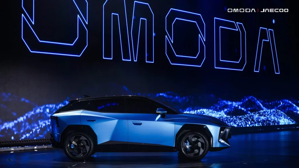 Así es el diseño del Omoda 3, según su creador 2 Motor16 Omoda 3 Richard Koo 1 Motor16