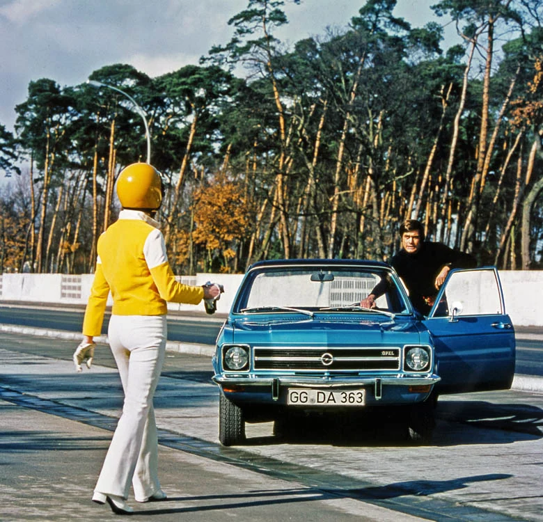 Opel Ascona: 55 años de legado de una berlina con alma deportiva 6 Motor16 Opel Ascona 2 Motor16