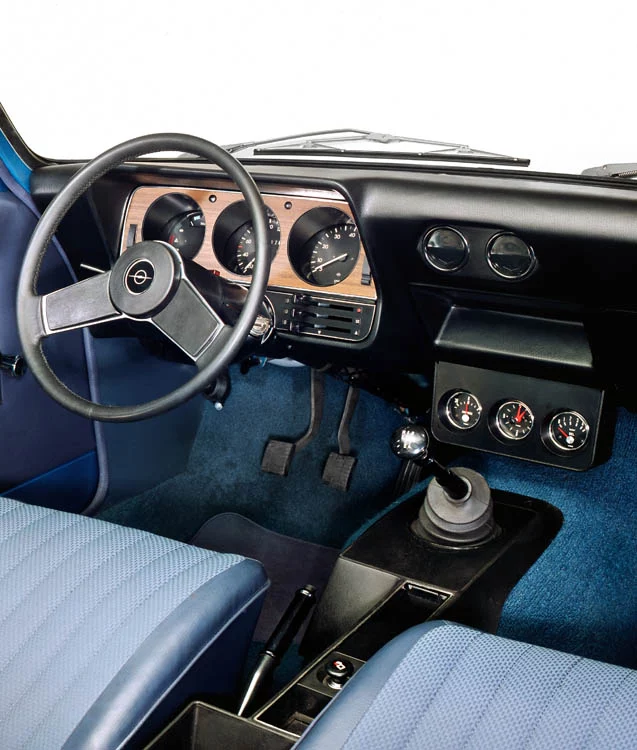 Opel Ascona: 55 años de legado de una berlina con alma deportiva 7 Motor16 Opel Ascona 5 Motor16