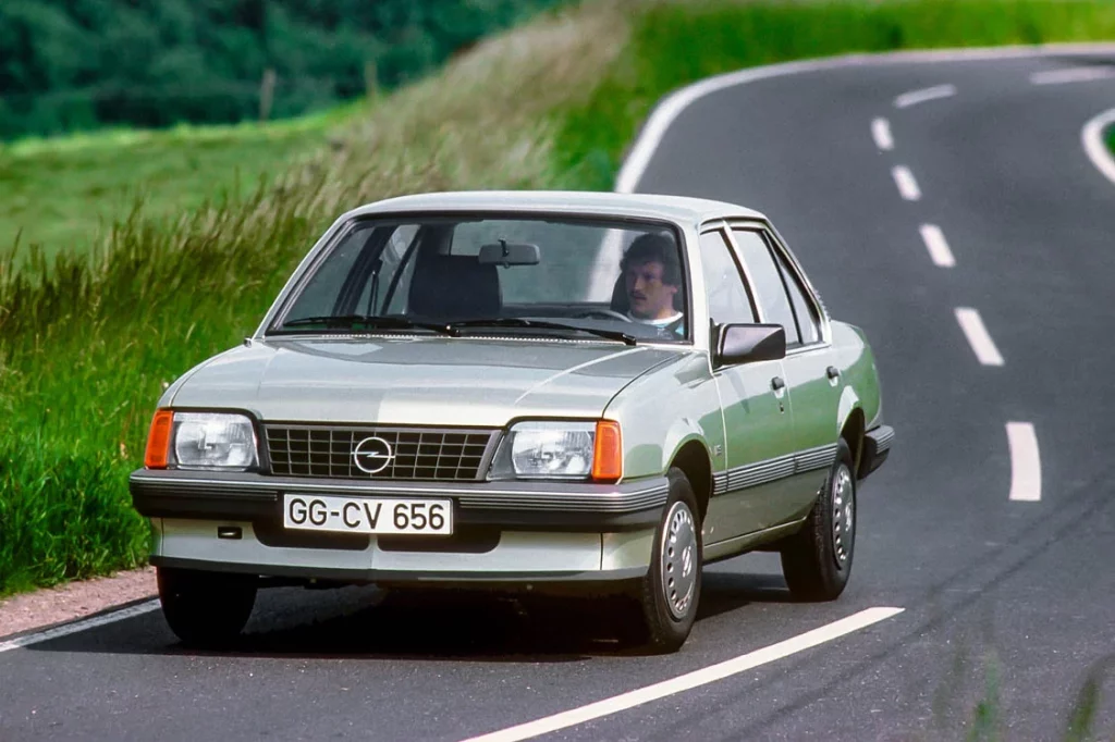 Opel Ascona: 55 años de legado de una berlina con alma deportiva 9 Motor16 Opel Ascona 9 Motor16