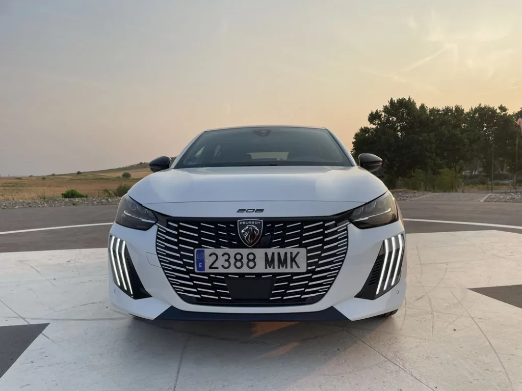 PRUEBA PEUGEOT E 208 3 Motor16