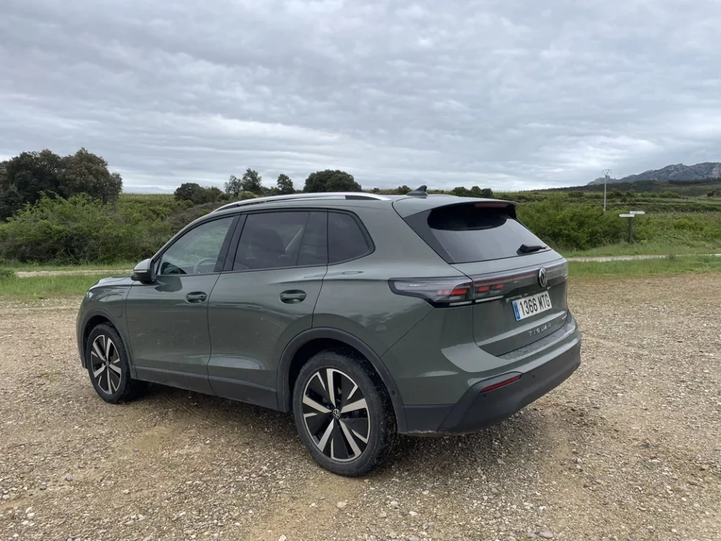 PRUEBA VOLKSWAGEN TIGUAN PHEV 8 Motor16
