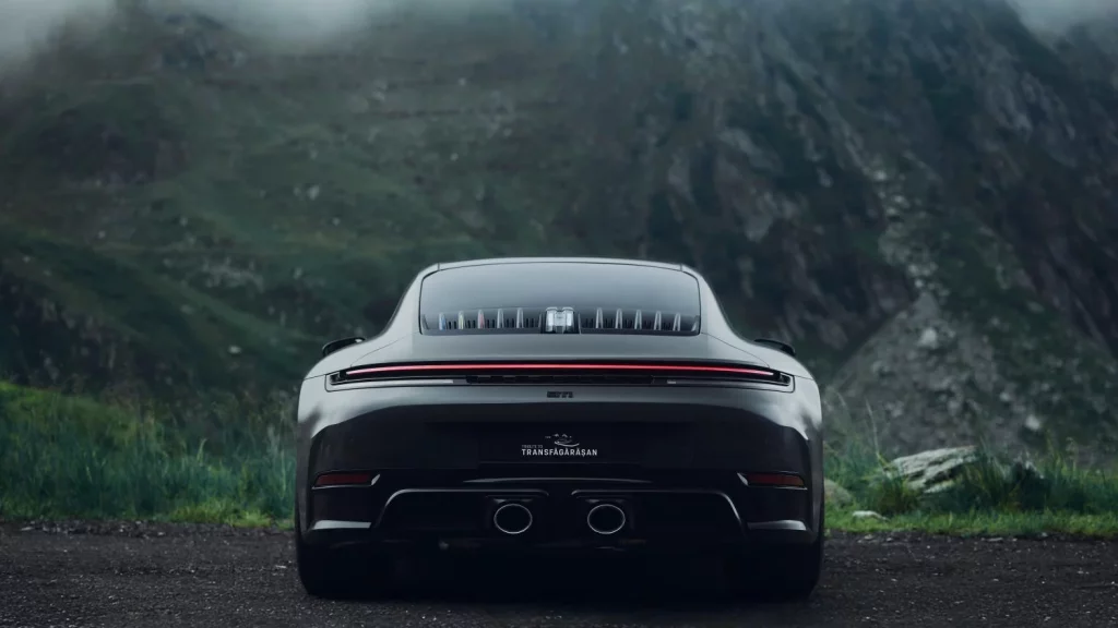 Porsche 911 Carrera 4 GTS Tribute to Transfagarasan 36 Motor16