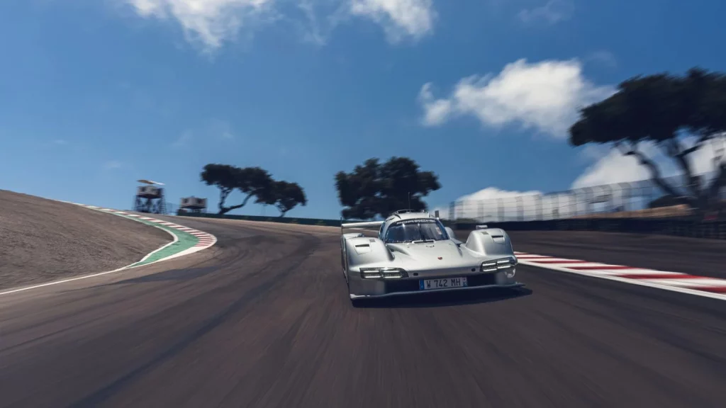 Roger Penske conduce por primera vez el Porsche 963 RSP, que lleva su nombre 7 Motor16 Porsche 963 RSP Roger Penske 7 Motor16