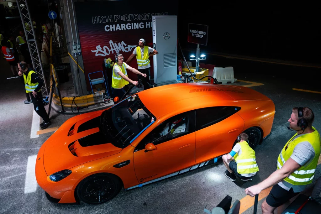 RECORDS MERCEDES AMG GT XX 44 Motor16