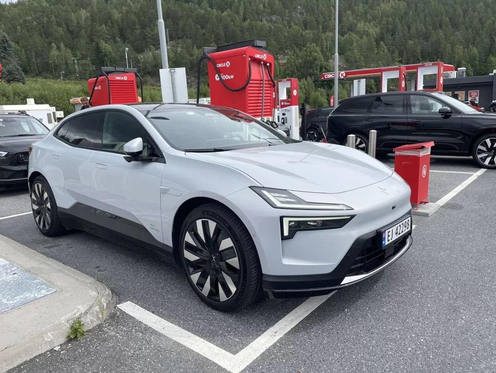 Viaje por Noruega, el paraíso de los eléctricos, con el Polestar 4 1 Motor16 RUTA NORUEGA POLESTAR 4 36 Motor16