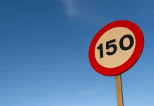 El único caso en el que la DGT te deja circular a 150 km/h sin poner la excusa de la emergencia y sin multarte