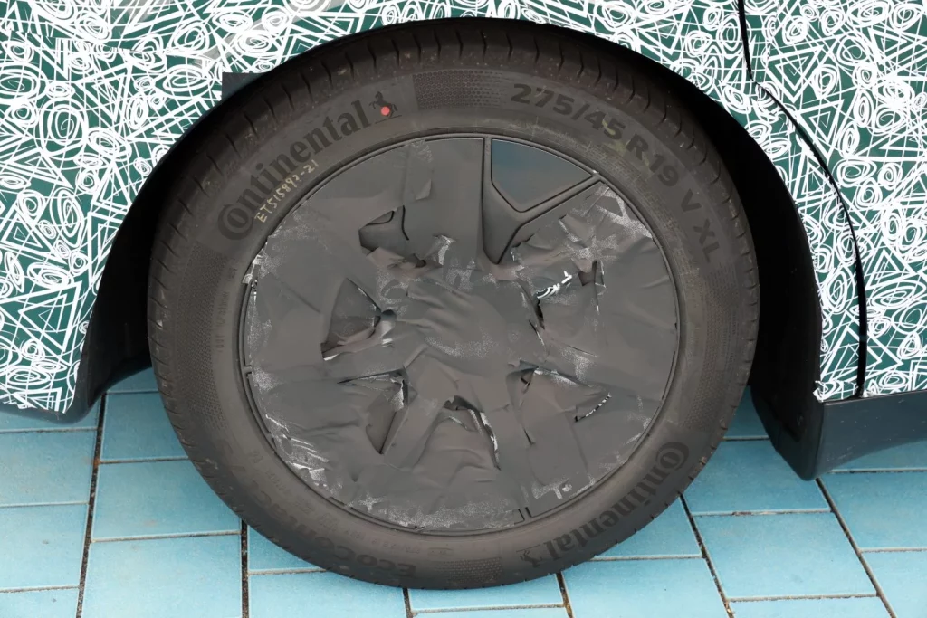 Tesla Model Y L 11 Motor16