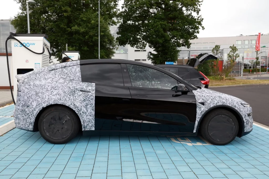 Tesla Model Y L