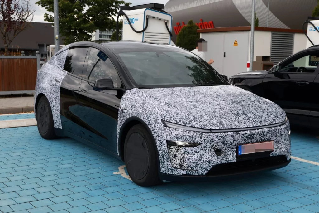 Tesla Model Y L 3 Motor16