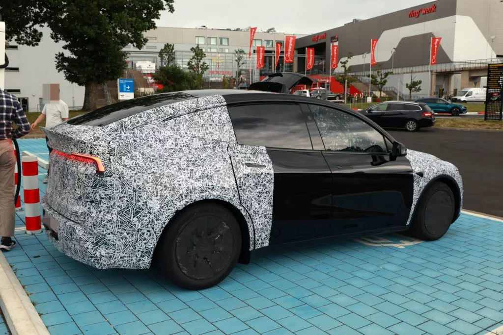 Tesla Model Y L 5 Motor16