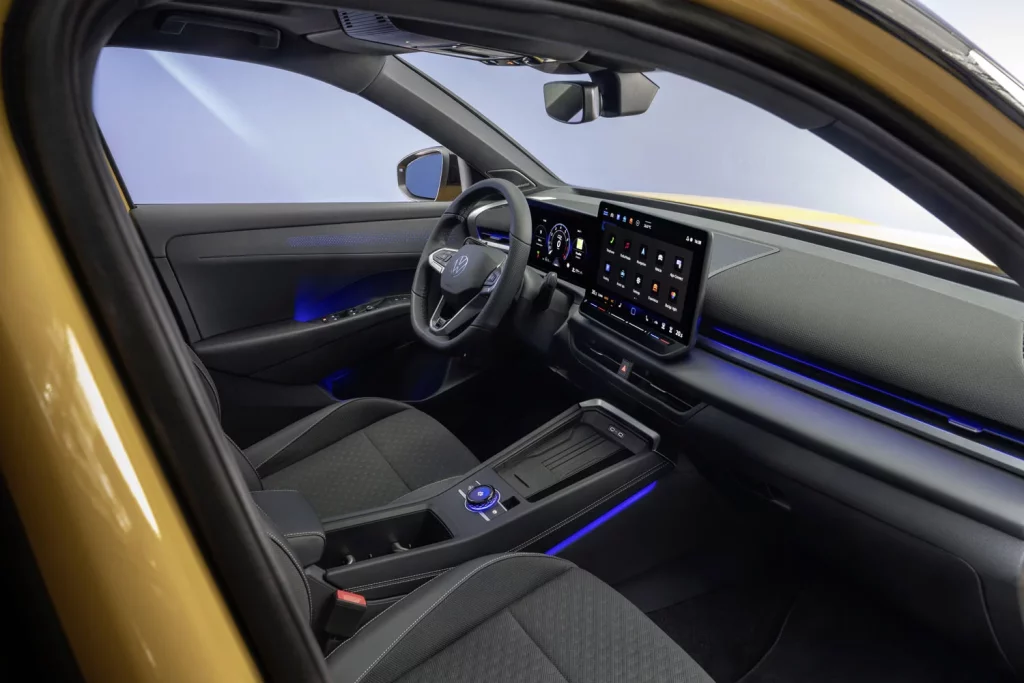 Nuevo Volkswagen T-Roc, la electrificación lo cambia todo 31 Motor16 VOLKSWAGEN T ROC 2025 18 Motor16