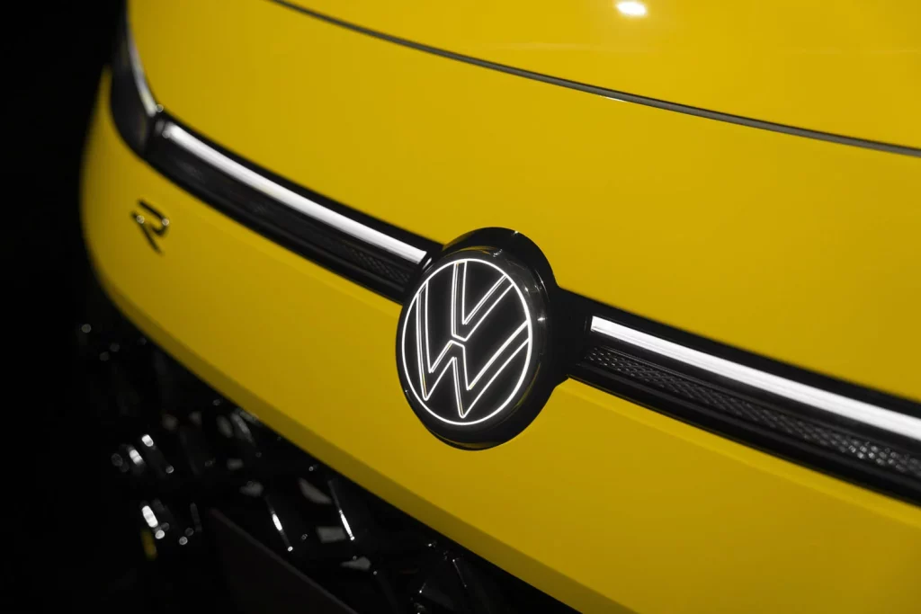Nuevo Volkswagen T-Roc, la electrificación lo cambia todo 35 Motor16 VOLKSWAGEN T ROC 2025 22 Motor16