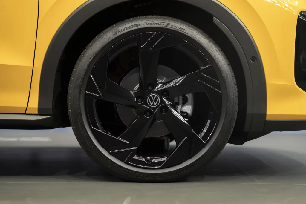 Nuevo Volkswagen T-Roc, la electrificación lo cambia todo 45 Motor16 VOLKSWAGEN T ROC 2025 32 Motor16