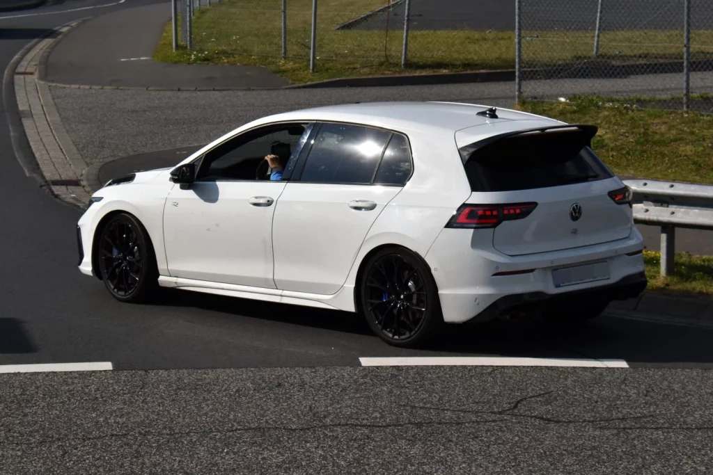 VW Golf R 350 4 Motor16