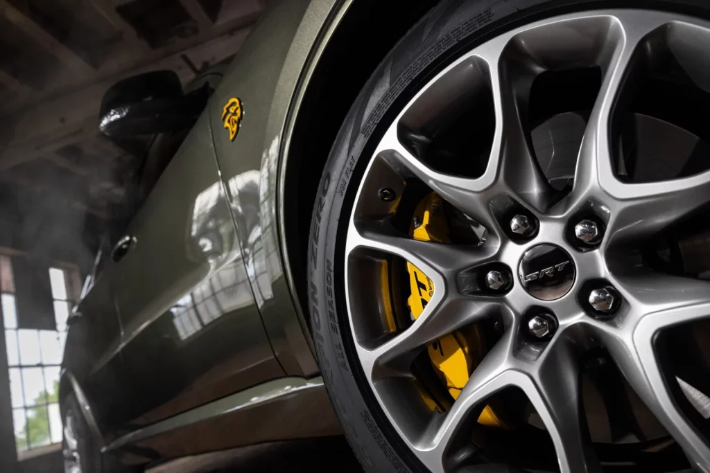 El Dodge Durango recupera el V8 de 722 CV y estrena programa de personalización Jailbreak 6 Motor16 dodge durango srt jailbreak 10 Motor16